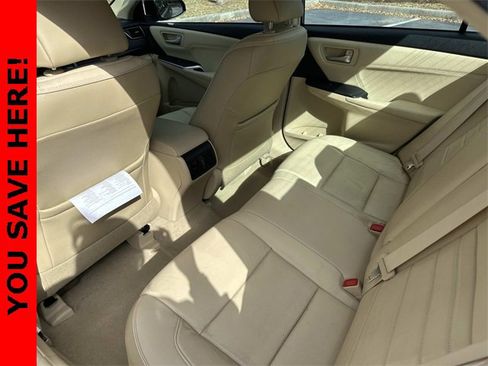 Used 2015 Toyota Camry XLE image 13