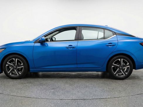Used 2025 Nissan Sentra SV FWD image 5