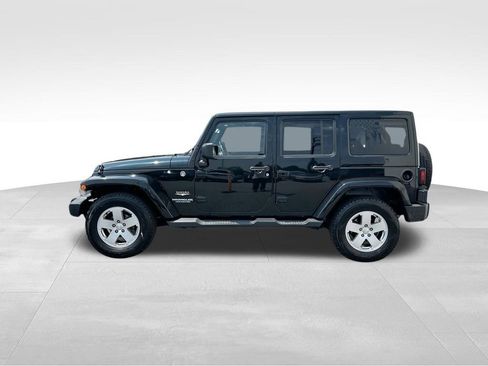 Used 2012 Jeep Wrangler Unlimited Sahara w/ Dual Top Group image 5