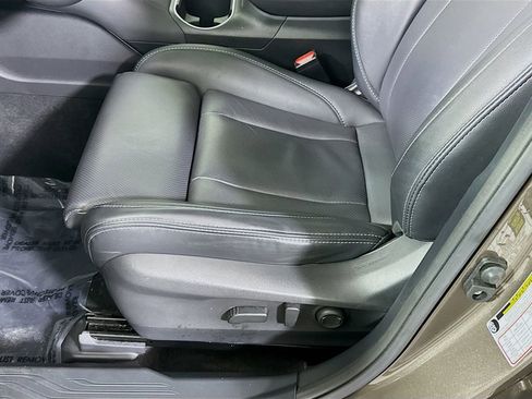 Certified 2022 Subaru Outback Limited w/ Popular Package #2 image 27