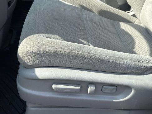 Used 2014 Honda Odyssey EX image 18
