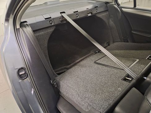 Used 2017 Volkswagen Jetta SE image 40