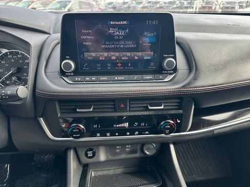 New 2026 Nissan Rogue SV image 22