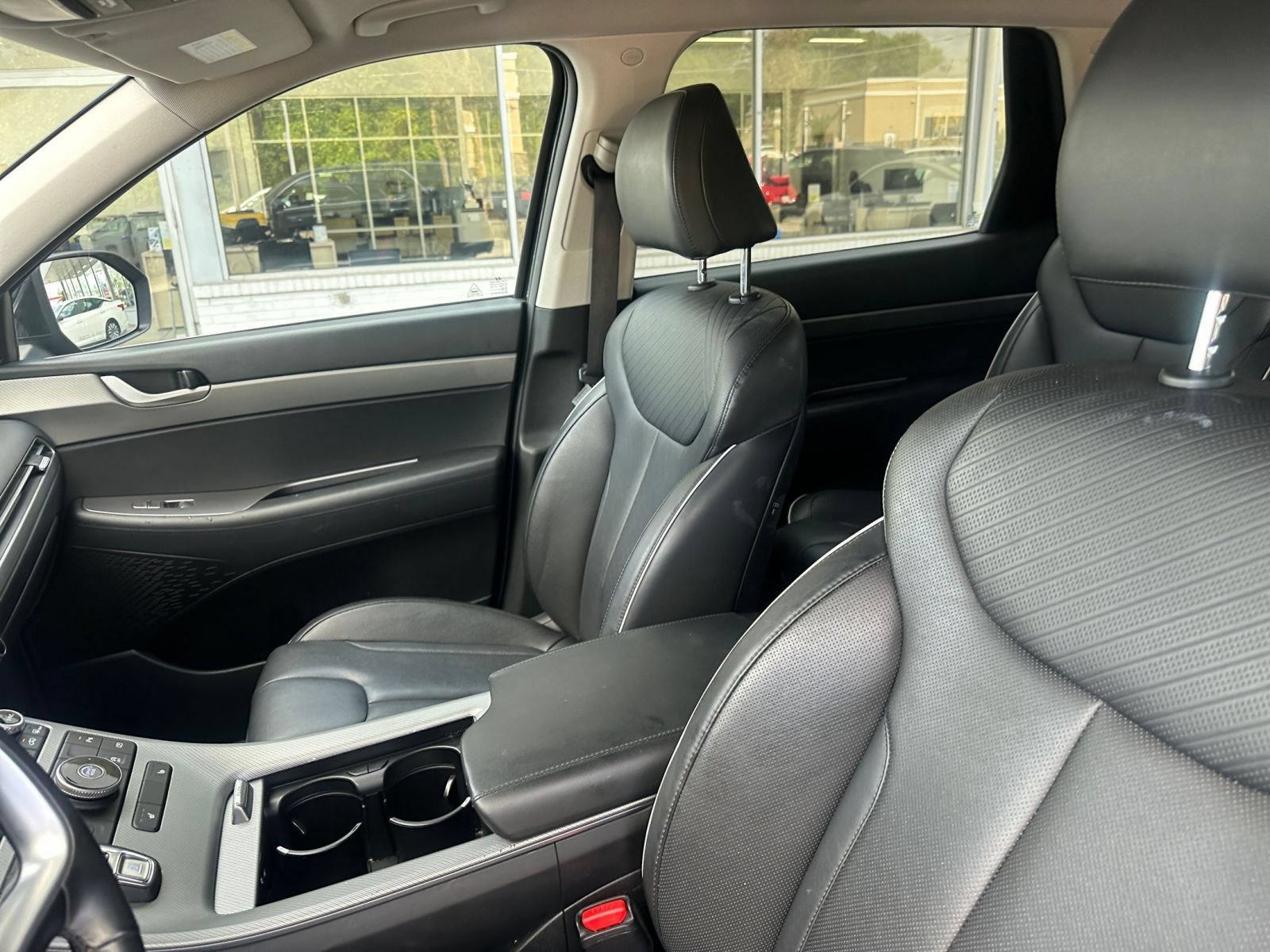 Used 2025 Hyundai Palisade SEL FWD image 38