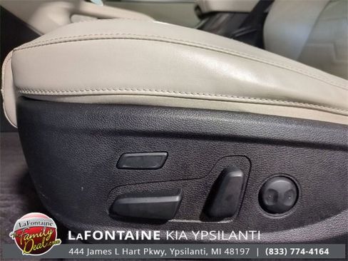 Used 2021 Kia Telluride SX w/ SX Prestige Package image 15