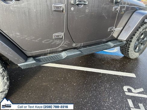 Used 2014 Jeep Wrangler Unlimited Sahara image 9