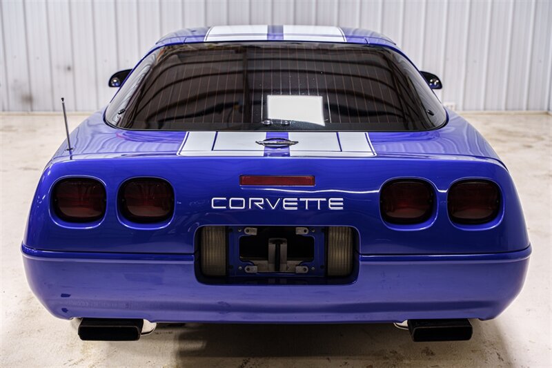 Used 1995 Chevrolet Corvette Coupe RWD image 6