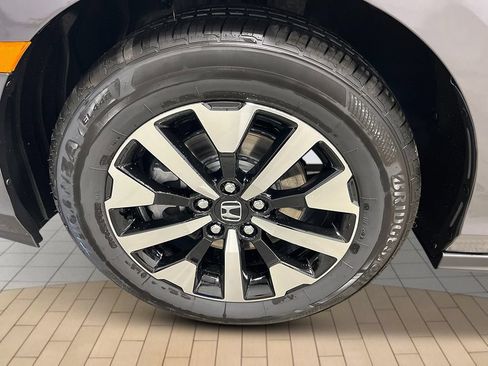 New 2026 Honda Odyssey EX-L image 10