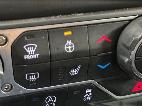 Used 2021 Jeep Gladiator Mojave AWD/4WD image 27