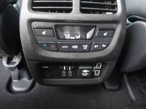 Used 2019 Honda Pilot Elite image 16