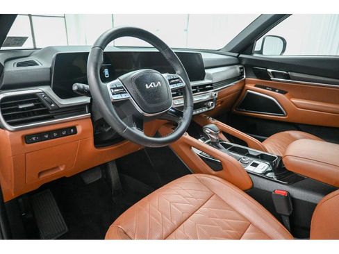 Used 2023 Kia Telluride EX X-Line image 9