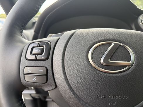 Used 2025 Lexus IS 350 F Sport RWD image 10