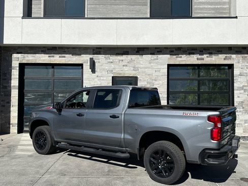 Used 2021 Chevrolet Silverado 1500 LT Trail Boss w/ Bed Protection Package AWD/4WD image 5