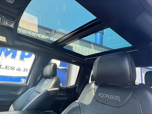 Used 2018 Ford F150 Raptor w/ Equipment Group 802A Luxury AWD/4WD image 21