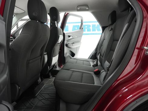 Used 2025 Chevrolet TrailBlazer LT w/ Convenience Package image 32