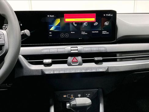 New 2025 Kia K4 LXS image 25