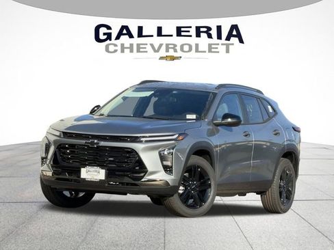 New 2026 Chevrolet Trax ACTIV w/ Driver Confidence Package image 2