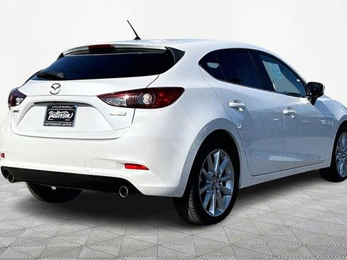 Used 2017 MAZDA MAZDA3 Touring image 2