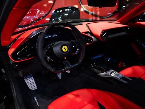 Used 2025 Ferrari 12Cilindri RWD image 11
