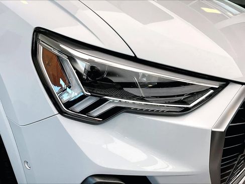 Used 2021 Audi Q3 2.0T Premium Plus w/ Premium Plus Package image 26