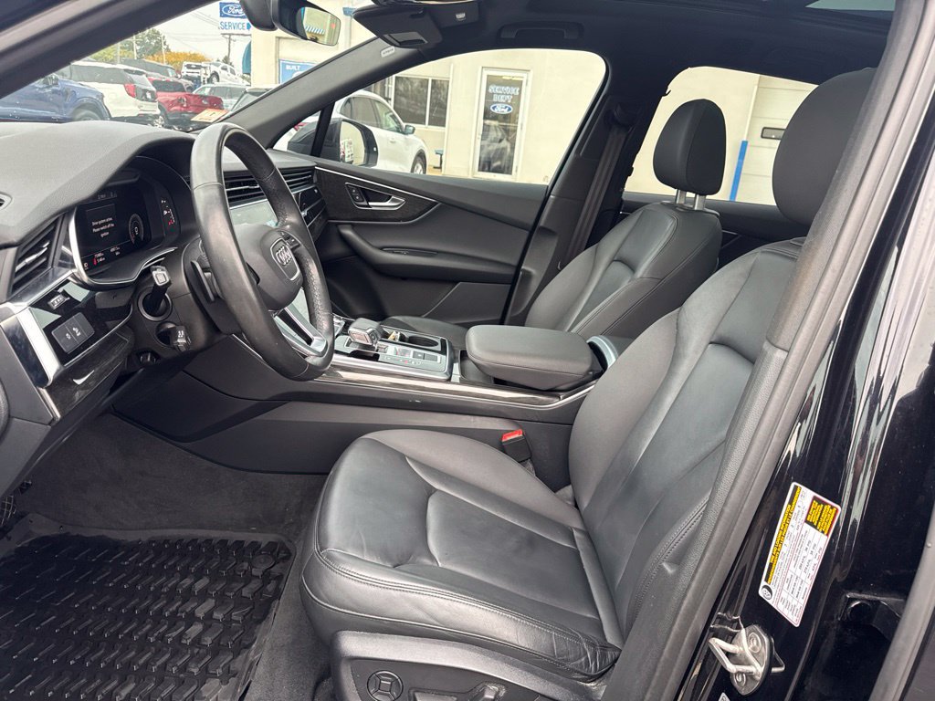 Used 2021 Audi Q7 3.0T Premium w/ Convenience Package AWD/4WD image 11