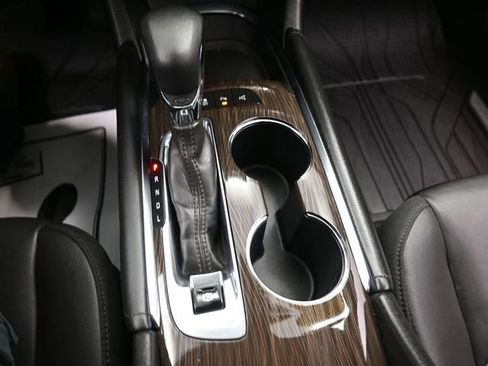 Used 2024 Chevrolet Malibu LT image 11