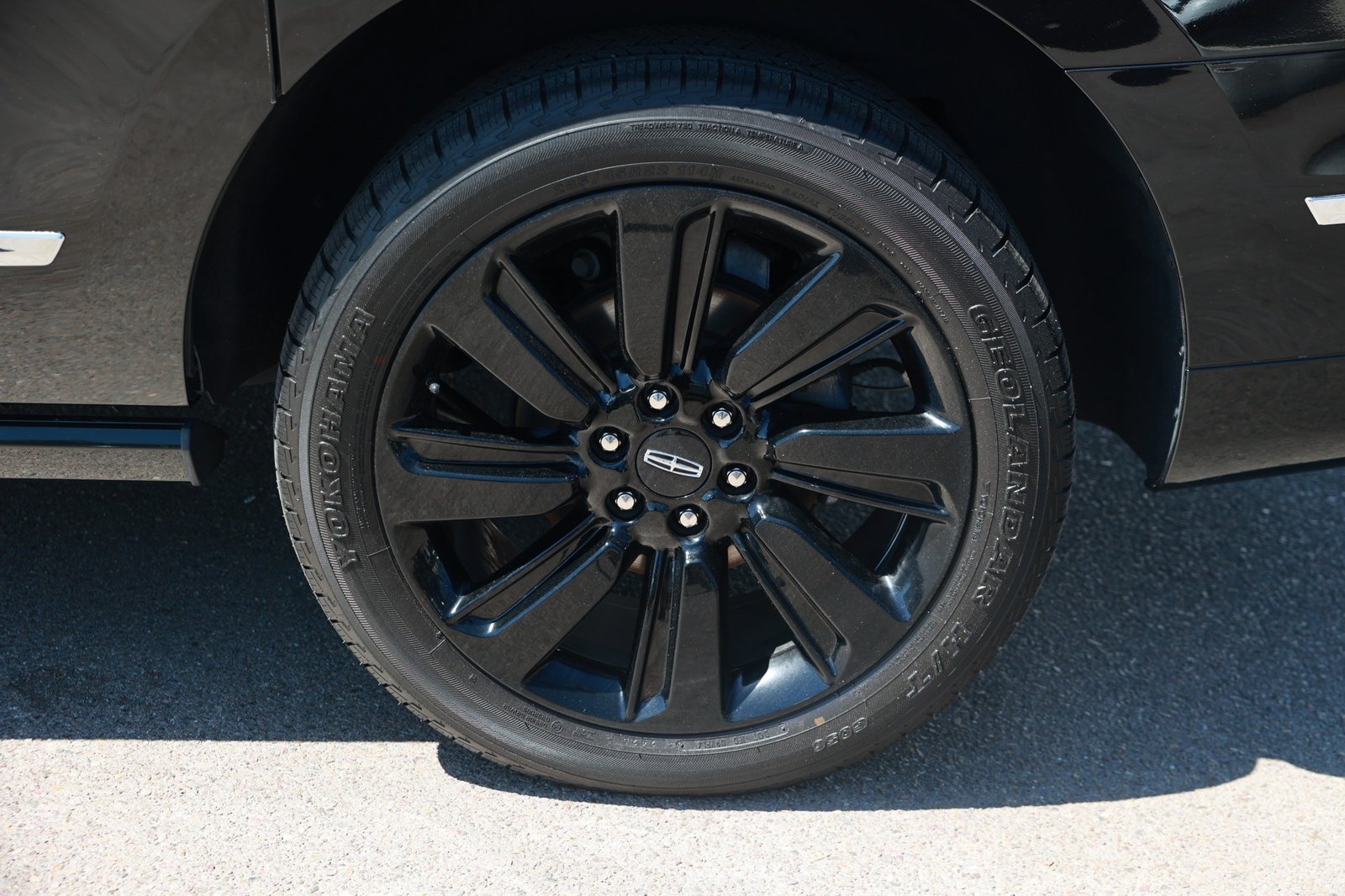 Used 2024 Lincoln Navigator L Reserve AWD/4WD image 13