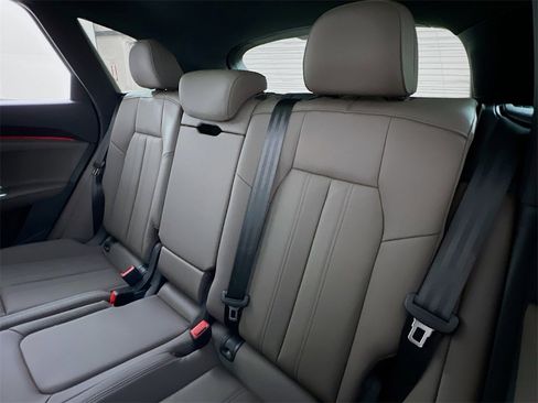 New 2025 Audi Q5 Premium Plus image 20