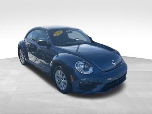 Used 2018 Volkswagen Beetle 2.0T S image 7