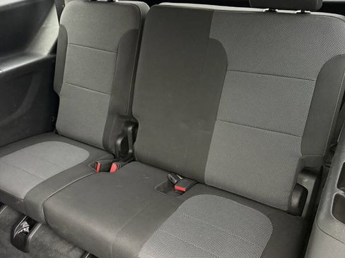 Used 2018 Chevrolet Traverse LT image 12