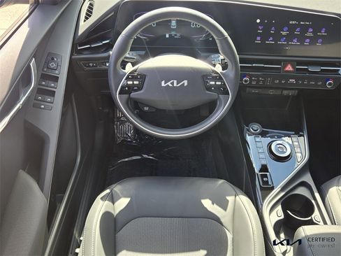 Certified 2023 Kia Niro EX w/ EX Cold Weather Package image 14
