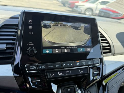 Used 2022 Honda Odyssey Touring image 15