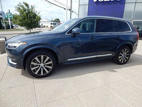 Certified 2025 Volvo XC90 B5 Core image 11