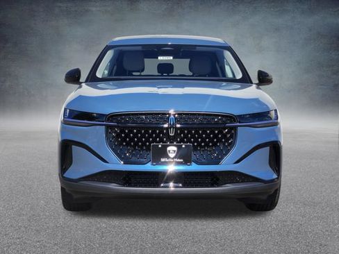 New 2026 Lincoln Nautilus Premier w/ Jet Appearance Package AWD/4WD image 2