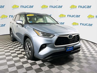 Used 2021 Toyota Highlander XLE