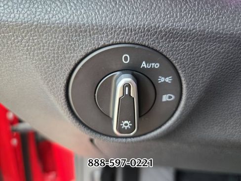 Certified 2021 Volkswagen Jetta SEL FWD image 29