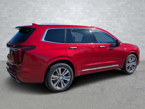 Used 2024 Cadillac XT6 Premium Luxury image 5