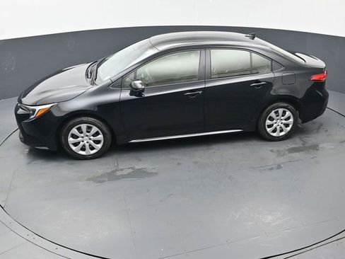 Certified 2026 Toyota Corolla LE FWD image 32