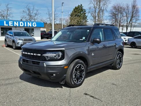 Certified 2025 Ford Bronco Sport Outer Banks w/ Outer Banks Tech Package+ AWD/4WD image 1