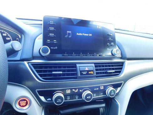 Used 2018 Honda Accord LX image 7