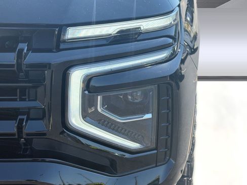 Used 2025 Chevrolet Tahoe Z71 w/ Comfort Package AWD/4WD image 10