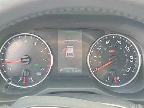 Used 2022 Toyota RAV4 XLE w/ Convenience Package image 33