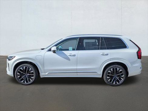 New 2026 Volvo XC90 T8 Ultra w/ Protection Package Premier image 3