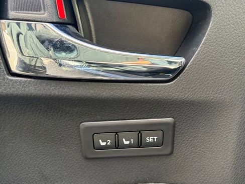 Used 2014 Toyota RAV4 Limited w/ Technology Package image 14