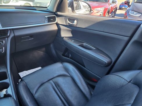 Used 2020 Kia Optima SE image 22