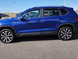 Used 2022 Volkswagen Taos SE image 2