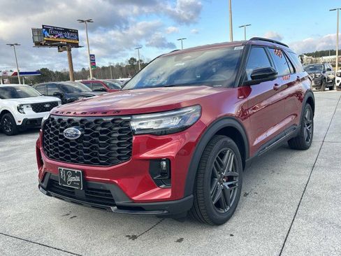 New 2026 Ford Explorer ST-Line w/ ST-Line Street Pack image 3