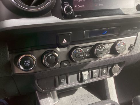 Used 2021 Toyota Tacoma TRD Sport image 20