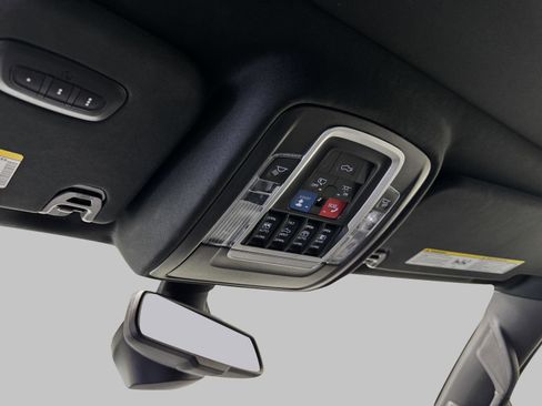 Used 2020 RAM 1500 Limited w/ Body Color Bumper Group image 44