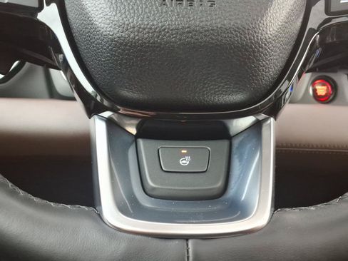 Certified 2025 Honda Pilot Elite image 30